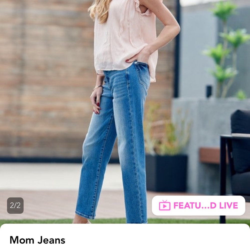 Special A mom jeans